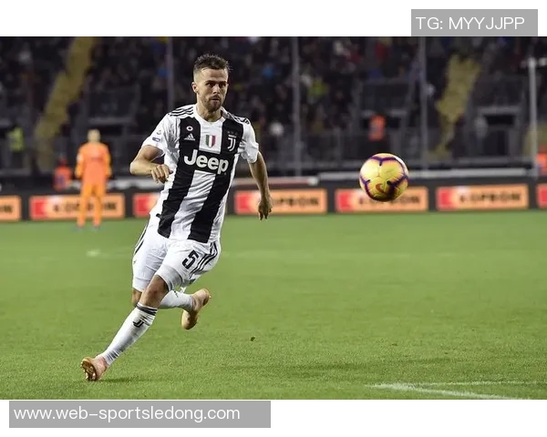 皮亚尼奇重返尤文训练基地寻求复出机会展现职业生涯新篇章 皮亚尼奇重返尤文训练基地寻求复出机会展现职业生涯新篇章