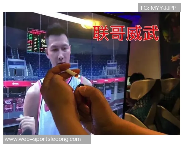 媒体人评论阿联与小杨遭黑评现象引发热议